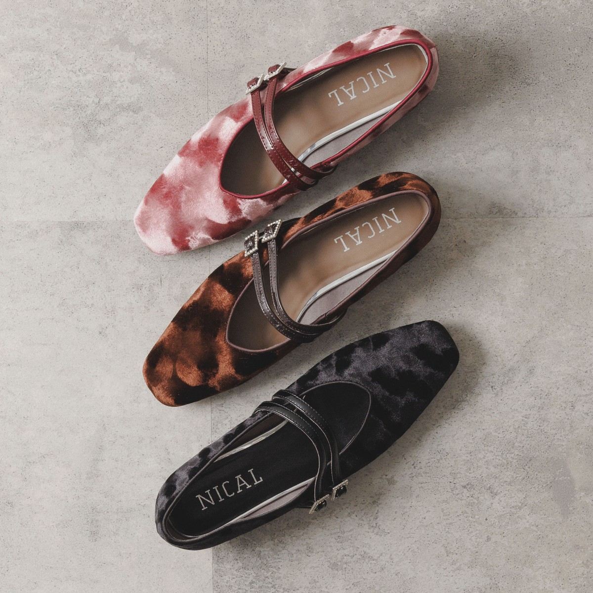 【1回のみ着用】ダイアナ　ビジュー　メリージェーン　ダブルストラップ　25 0S3576BW00053_thumb.jpg