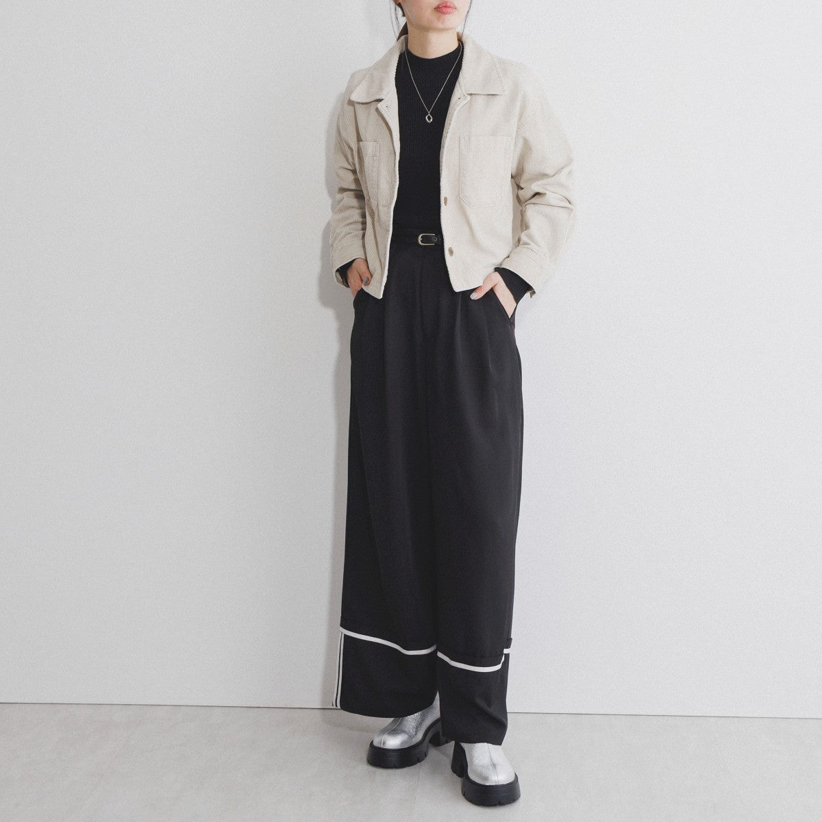 【25AW】バックファスナー厚底ブーツ/554406