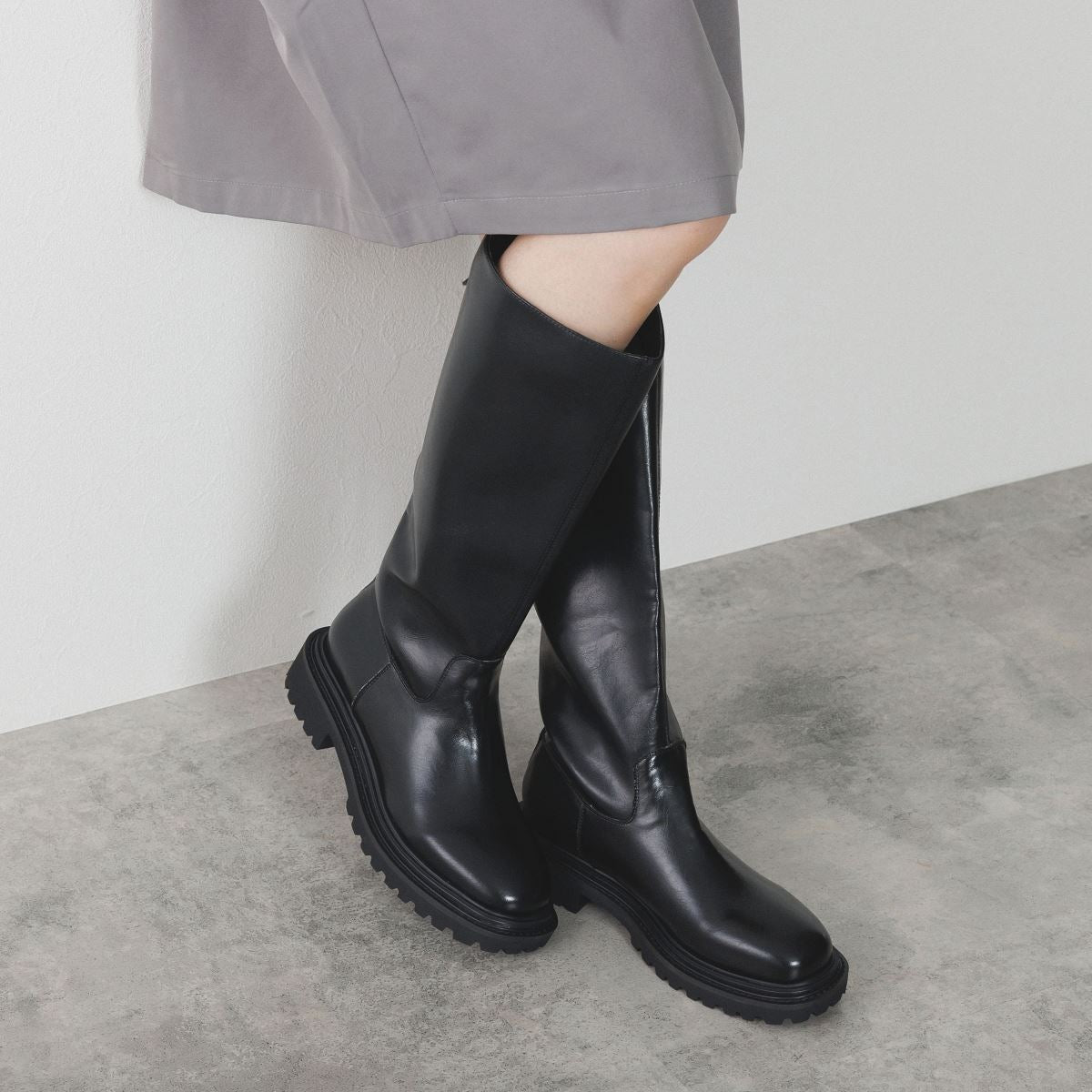 【25AW】トラックソールロングブーツ/554419