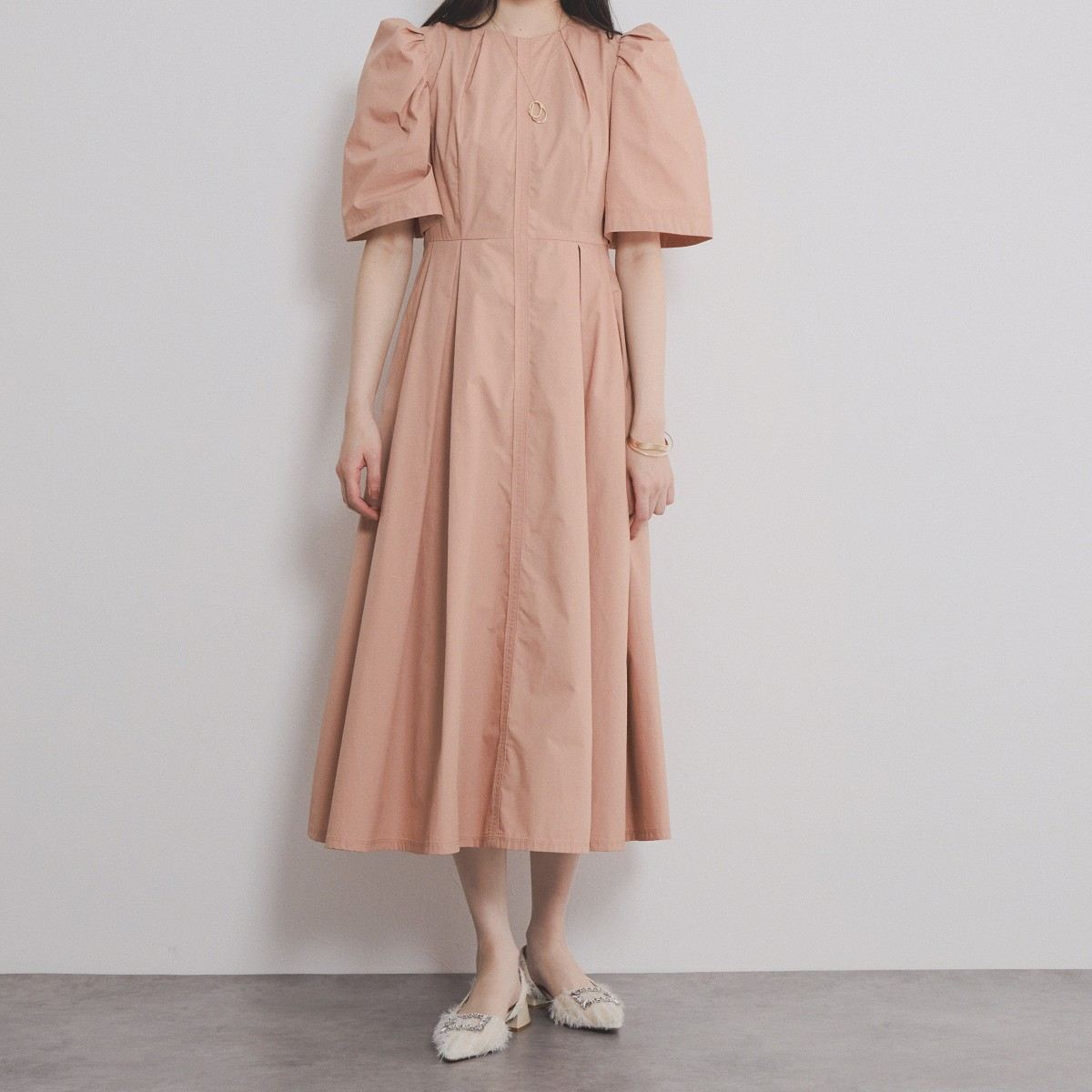 【SALE】ビジュー付きバックストラップパンプス/554502