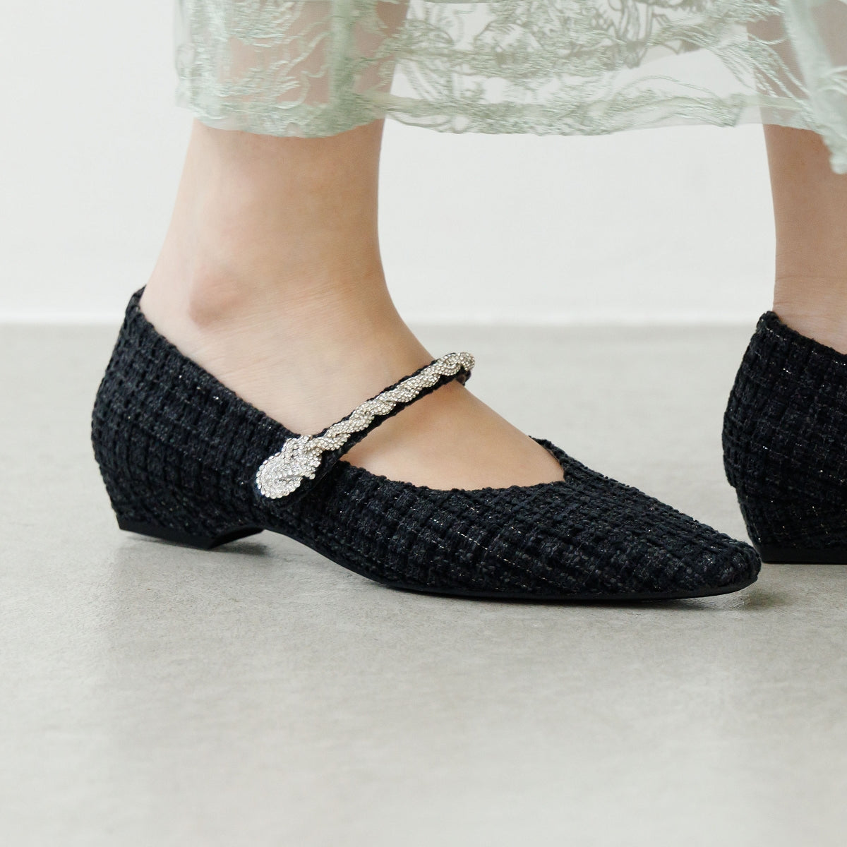 【26SS】ビジューストラップツィードパンプス/564106