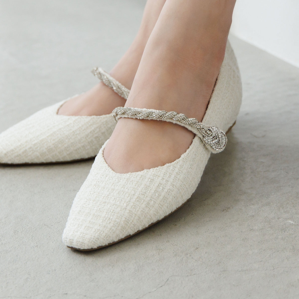 【26SS】ビジューストラップツィードパンプス/564106