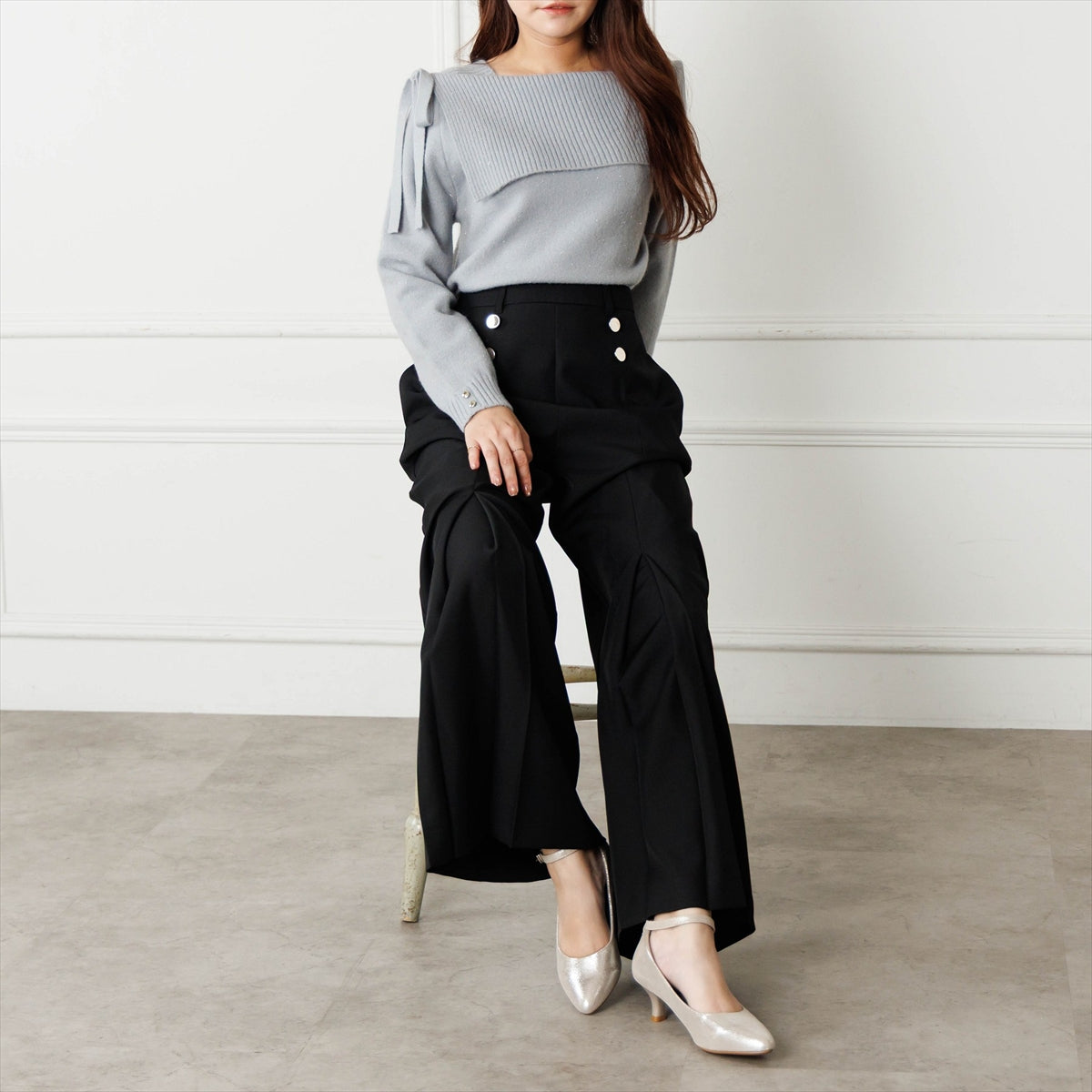 【26AW】ビジューストラップ 3WAYパンプス/564301
