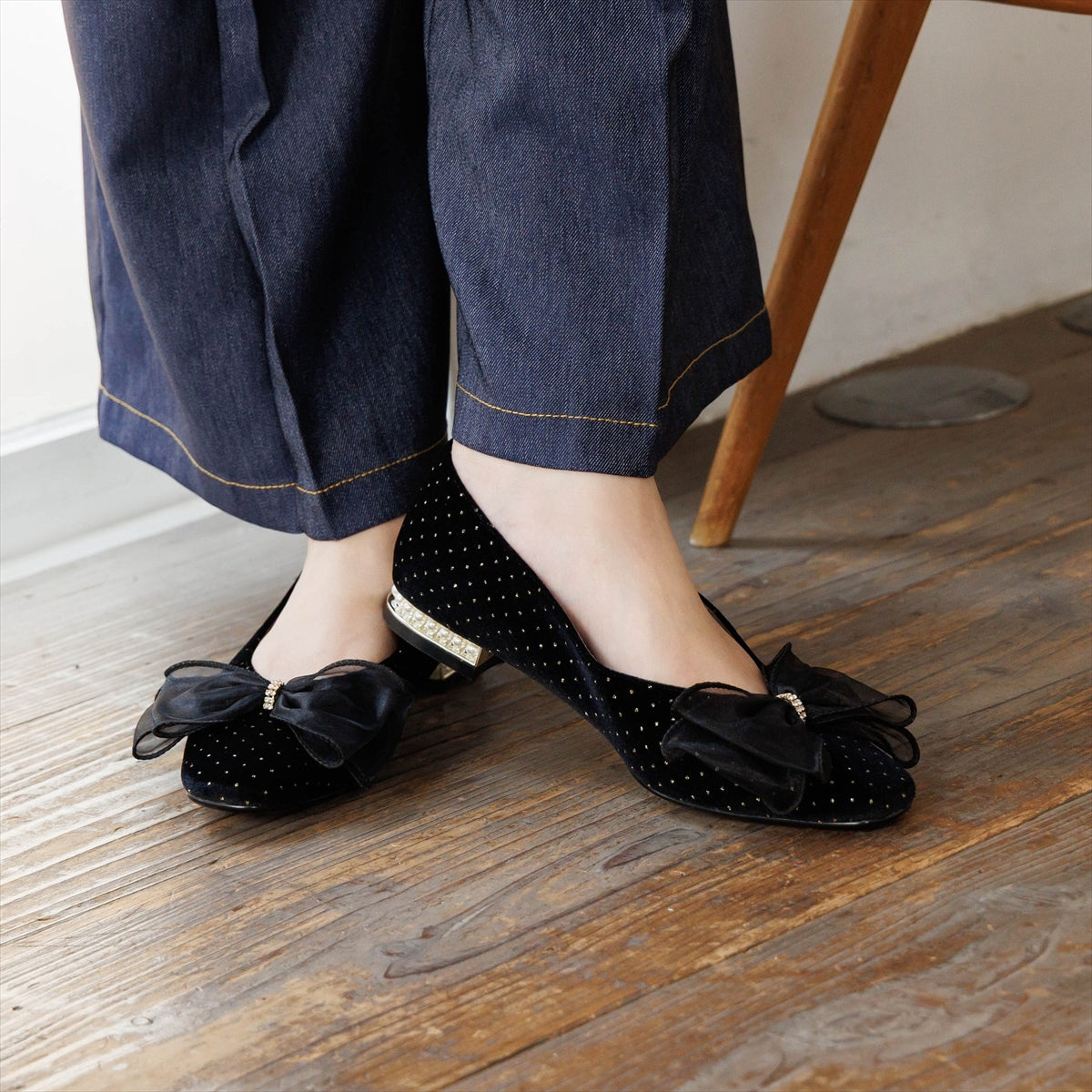 《予約／9月下旬入荷予定》【26AW】チュールリボンフラットパンプス/564308