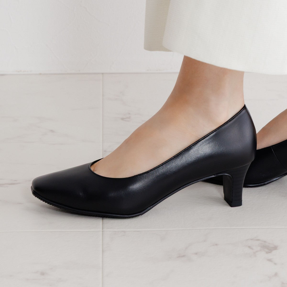5㎝ヒールブラックパンプス/600003