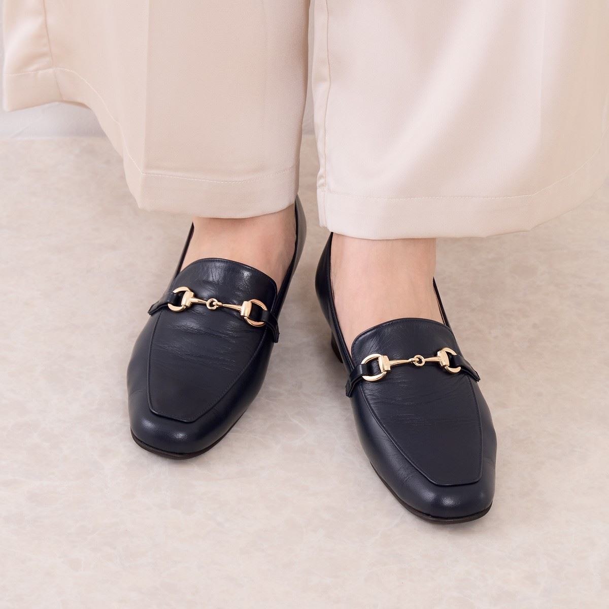 《一部予約/10月上旬頃入荷予定》【25AW】【快適ウォークパンプス】ビットデザインヒールローファー/605003