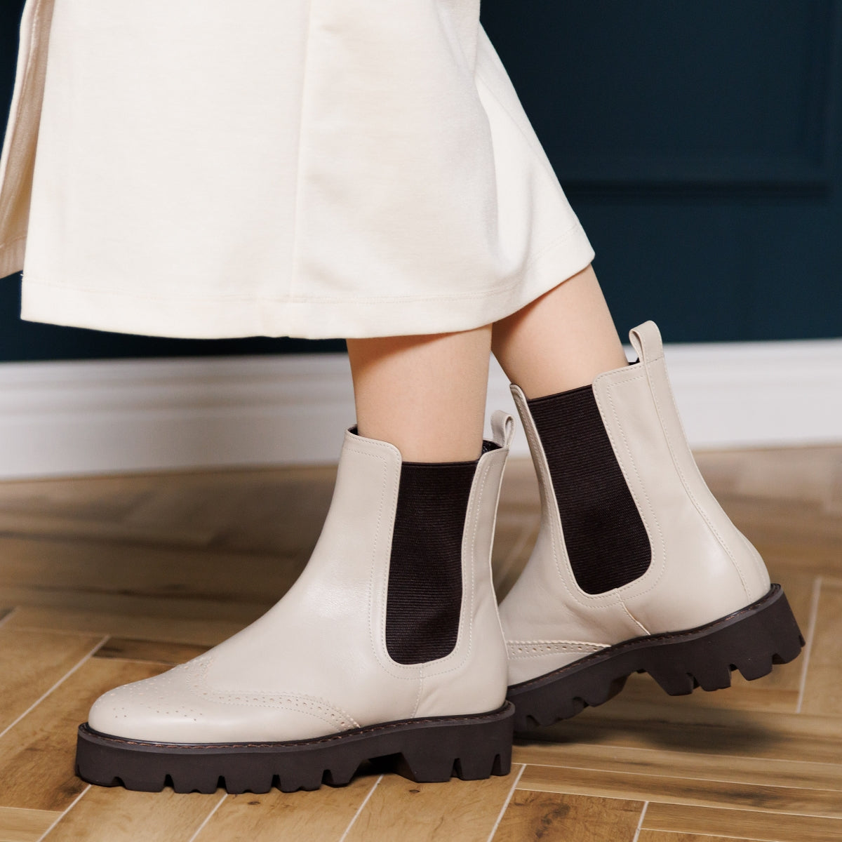 【SALE】メダリオンサイドゴアトラックソールブーツ/631406