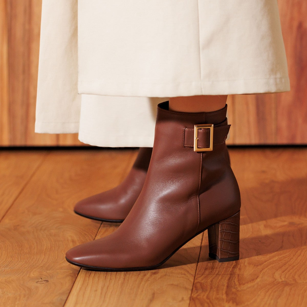 【SALE】ベルトバックルヒールブーツ/631410