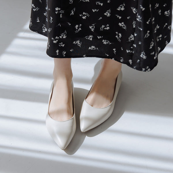 【再入荷／WEB限定デザイン】ローヒールパンプス/640001