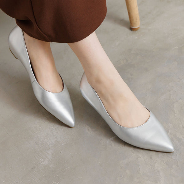 【WEB限定デザイン/再入荷】ローヒールパンプス/640001