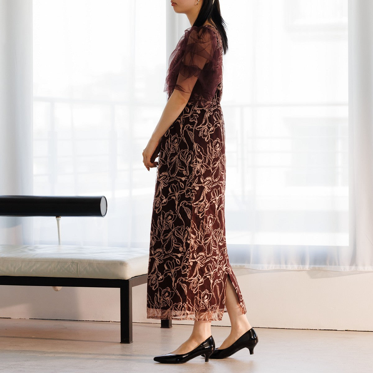 WEB限定デザイン】アシンメトリーポインテッドトゥパンプス/640002