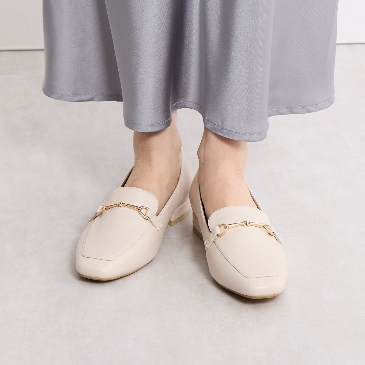 【WEB限定デザイン／再入荷】ビットモチーフローファー/640003