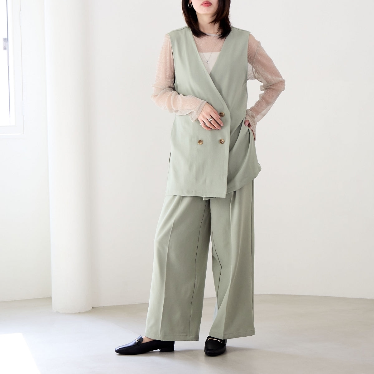 【WEB限定デザイン／再入荷】ビットモチーフローファー/640003