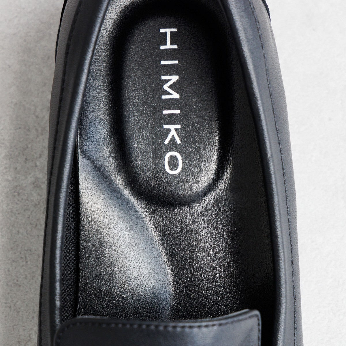 一部予約/7月上旬入荷予定》【26SS／WEB限定デザイン】ふわかるローファー/