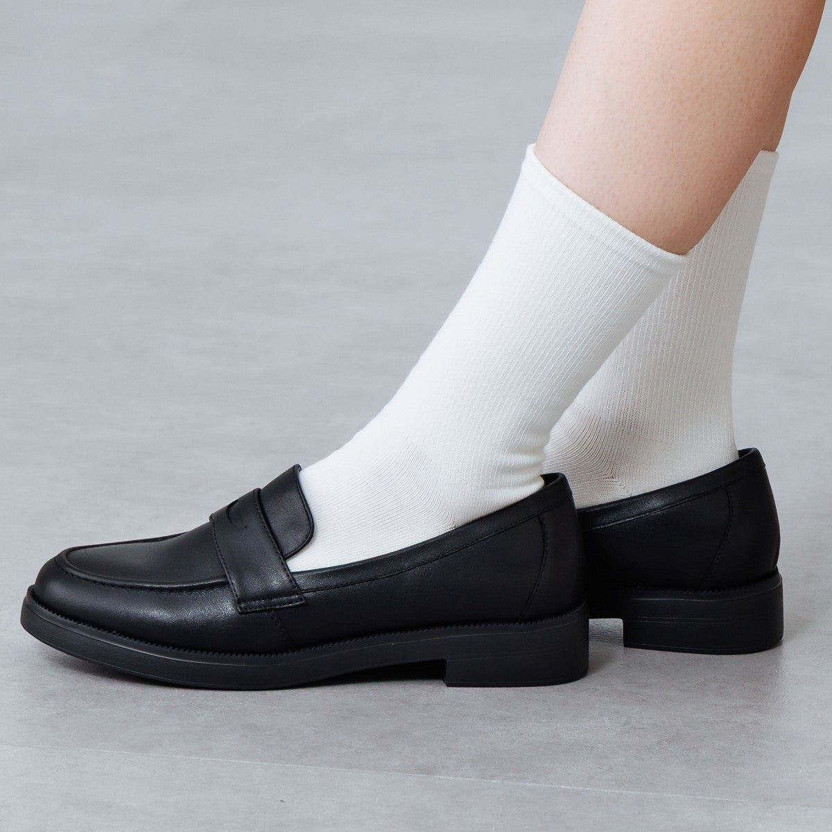 一部予約/7月上旬入荷予定》【26SS／WEB限定デザイン】ふわかるローファー/