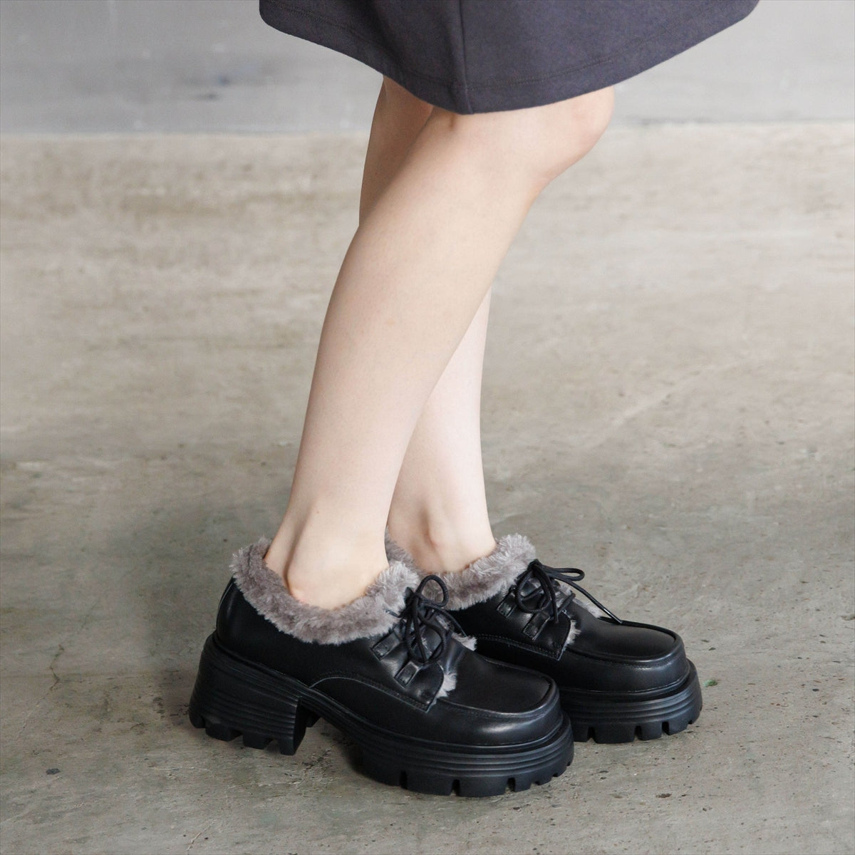 【26AW／WEB限定デザイン】ファーデザインレースアップシューズ/640019