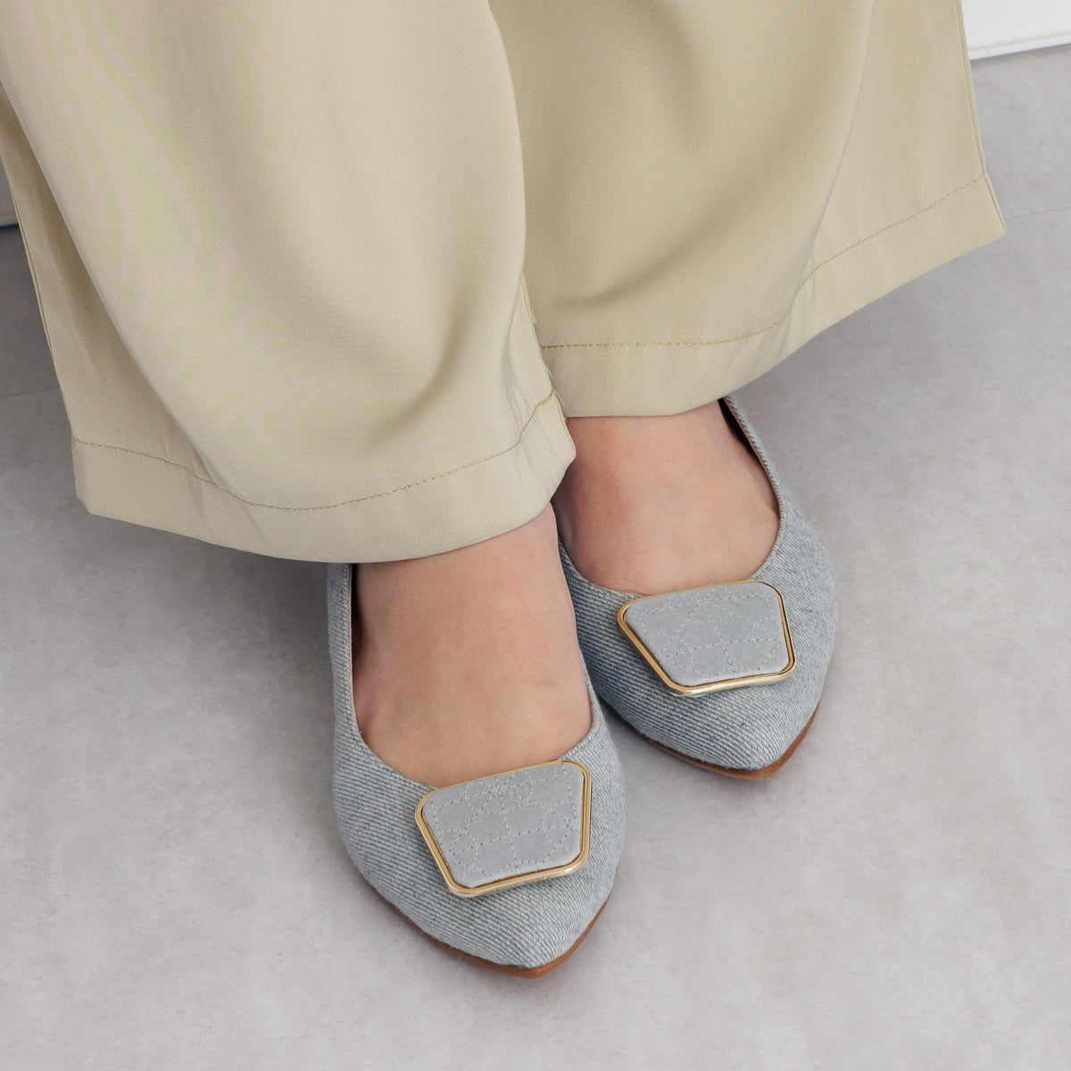 【SALE】スクエアバックルフラットパンプス/641102