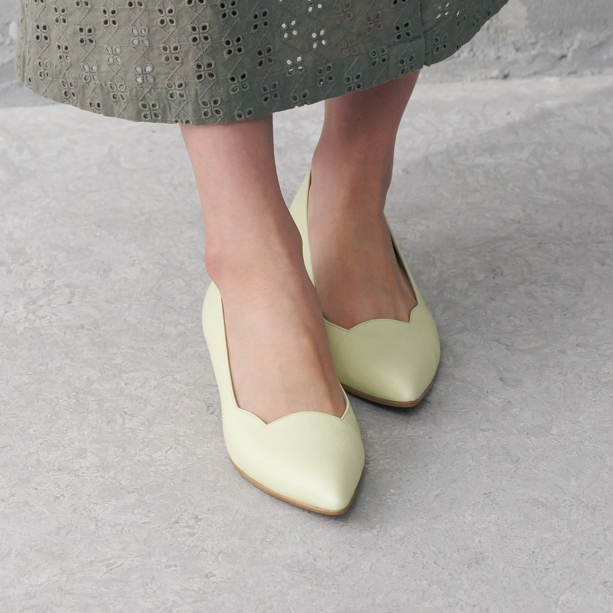 【SALE】フラワーカットパンプス/641103