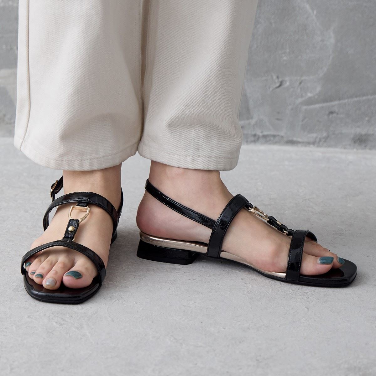 【SALE】ゴールドパーツフラットサンダル/641228