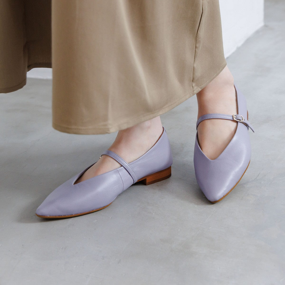 26SS新色追加】メリージェーンフラットパンプス/641307
