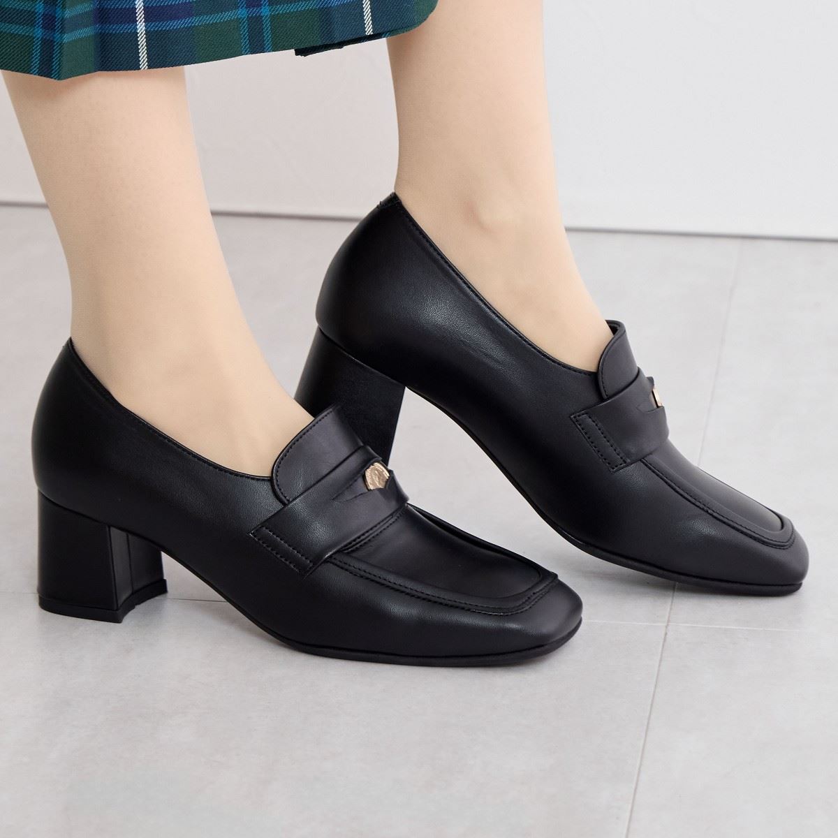 【SALE】コインディティールヒールローファー/641315