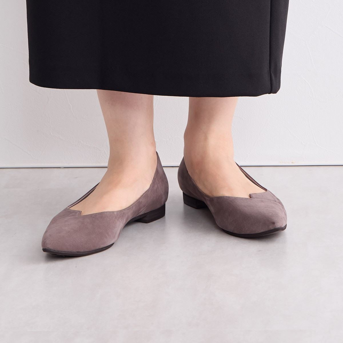 【SALE】アシンメトリーVカットフラットパンプス/741316