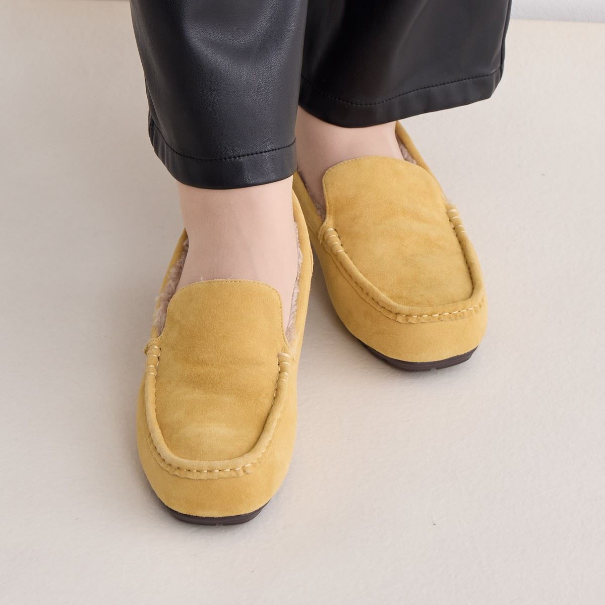 【新品】HIMIKO ふわふわモカシン 本革23㎝ゴールド SALE】ふわふわモカシン/651319