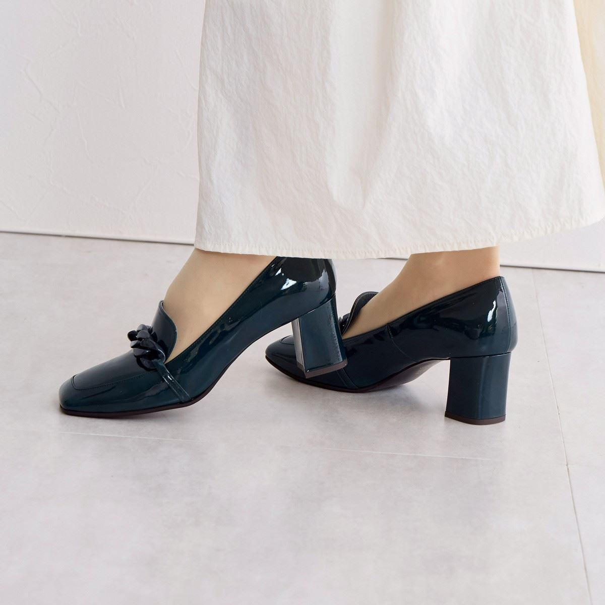 美品✨️HIMIKO チェーンモチーフ ヒール ローファー ブラック 24cm HIMIKO パンプス 「Made in Japan」「撥水」チェーンモチーフ