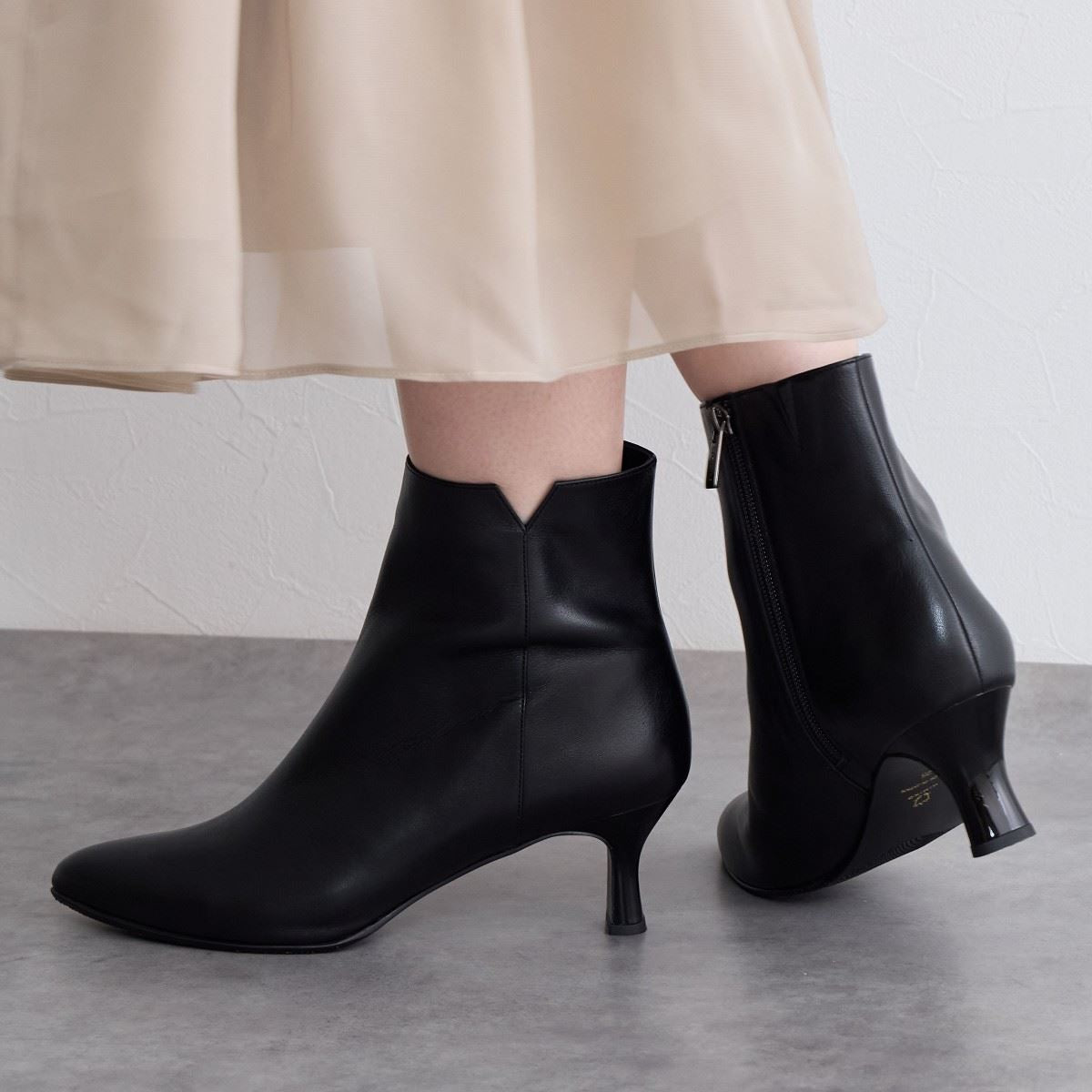 またお値下げ❤24.5㌢美品❤昨年購入ショートブーツ SALE】サイドカットブーツ/641424