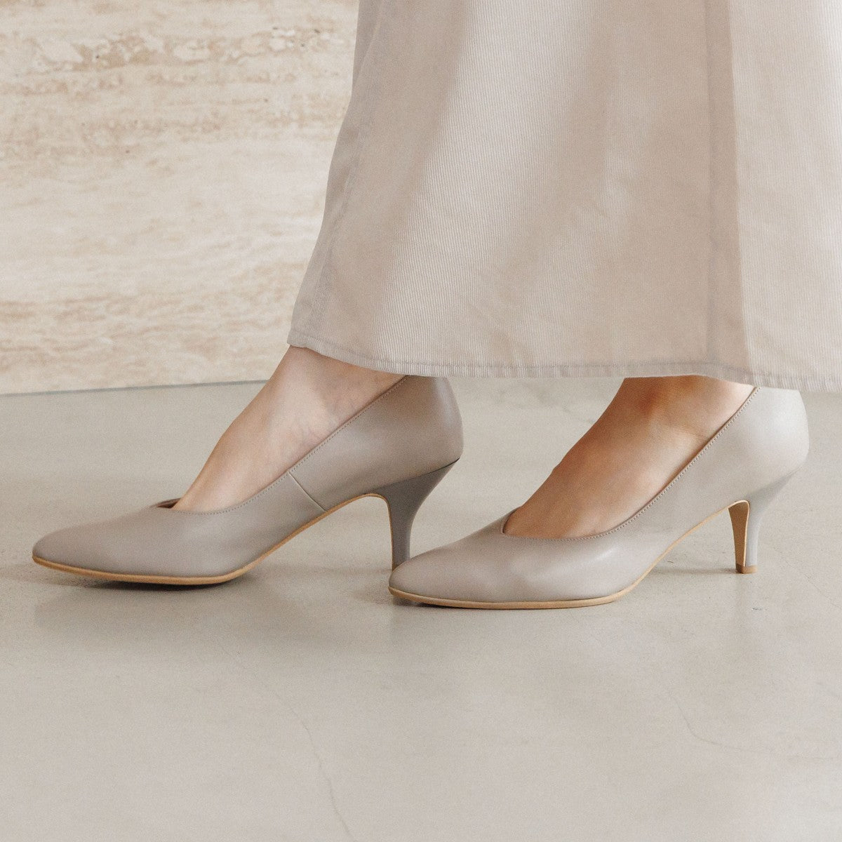 25AW新色】ポインテッドトゥパンプス/643102