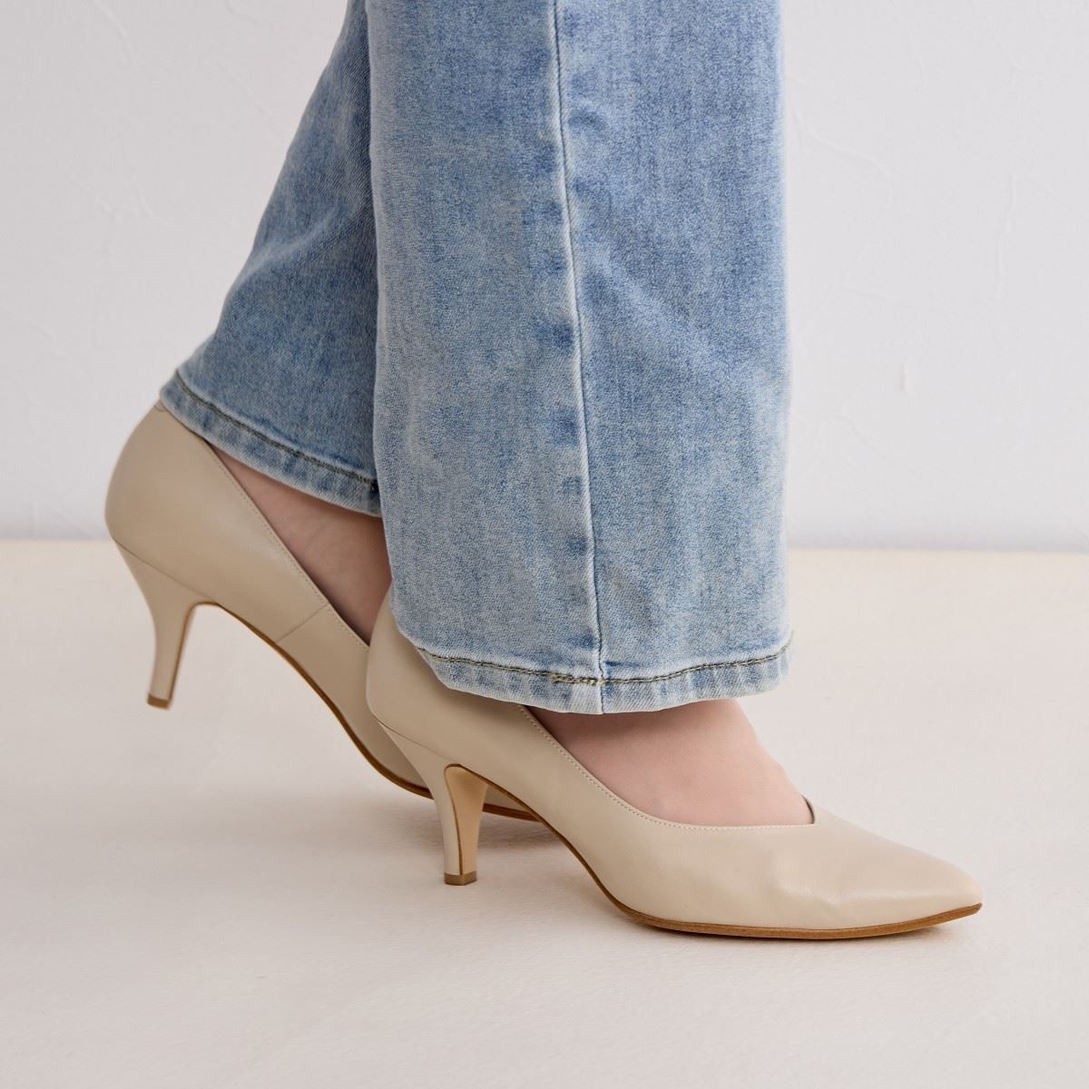 ポインテッドトゥパンプス/643102