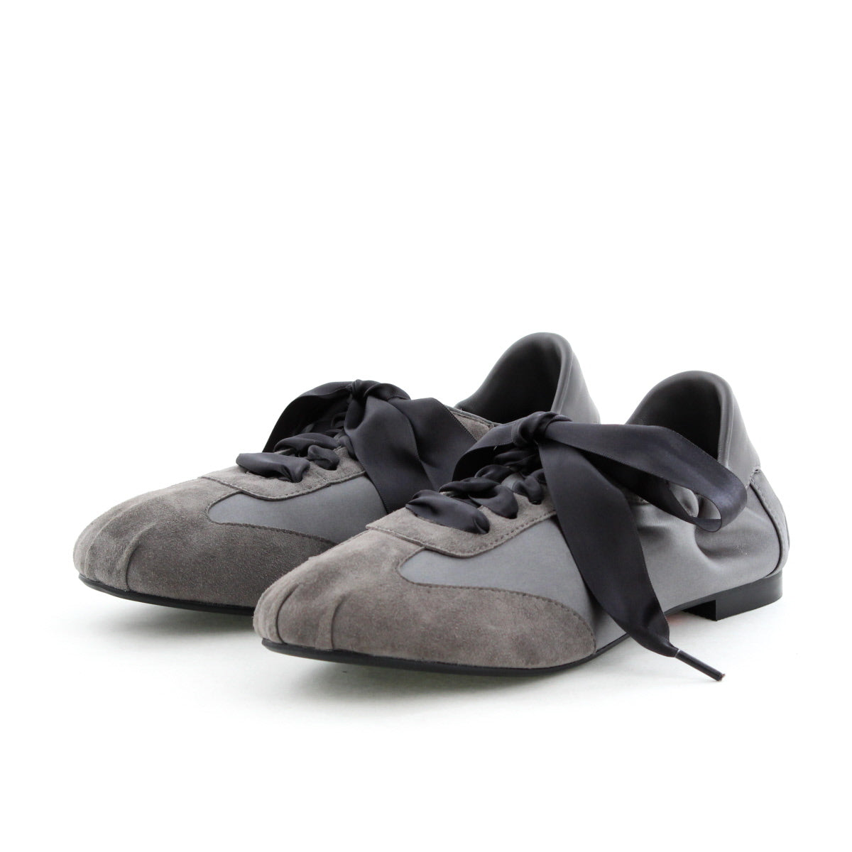 【WEB限定デザイン】バレエコアデザインスニーカー/650302