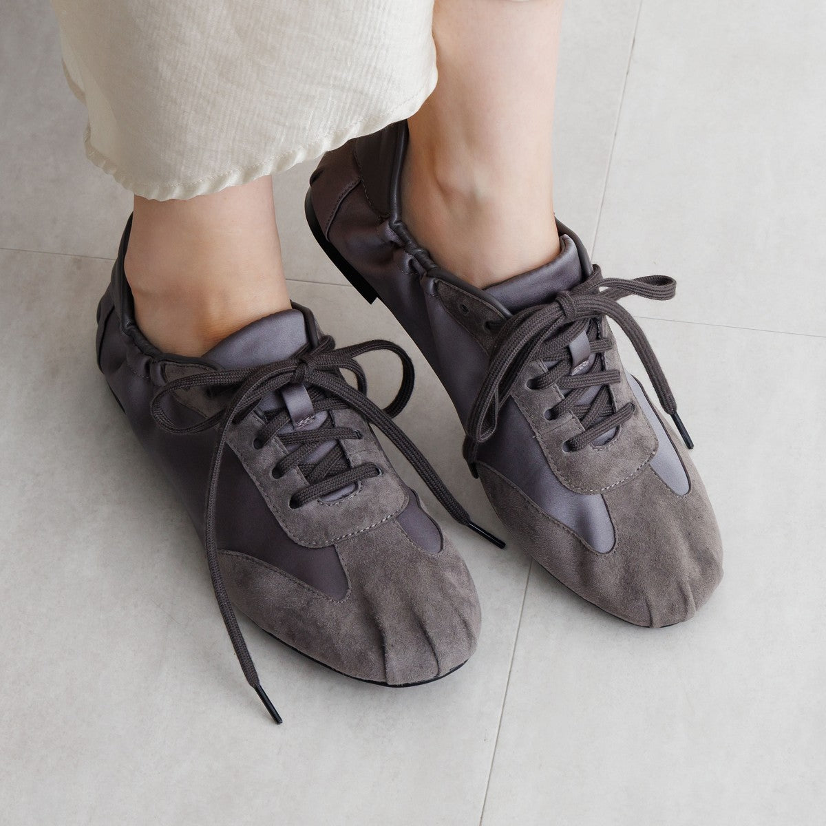 【WEB限定デザイン】バレエコアデザインスニーカー/650302