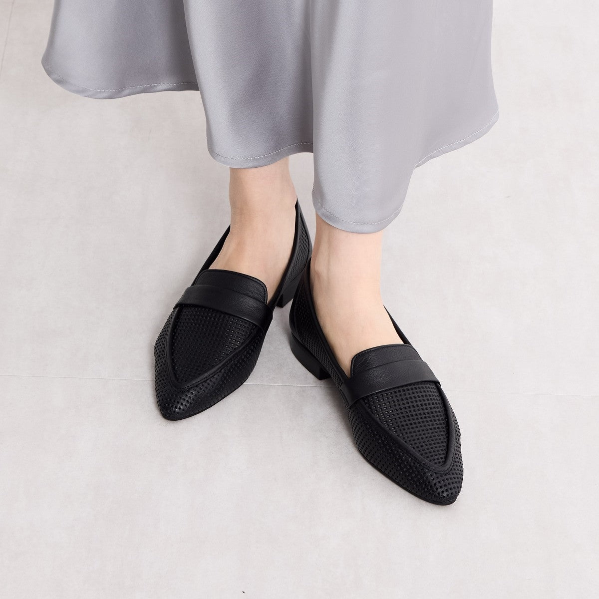 【SALE】パンチングレザーソフトローファー/651102