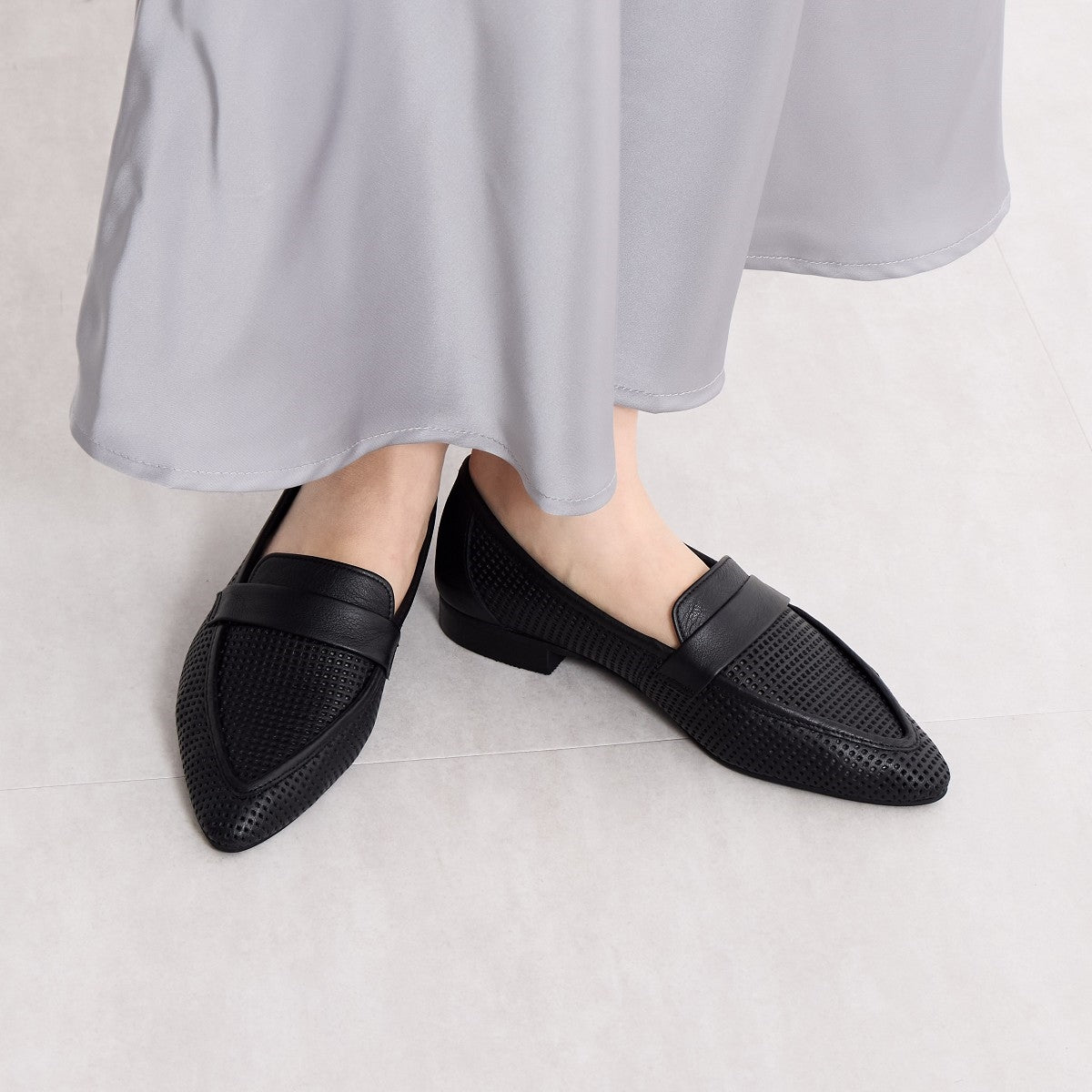 【SALE】パンチングレザーソフトローファー/651102