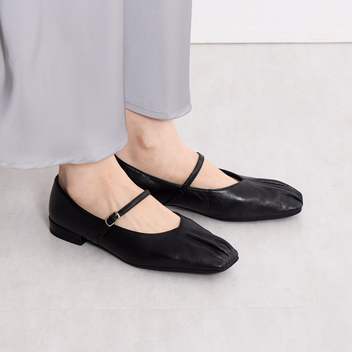 【SALE】ギャザーストラップパンプス/651105