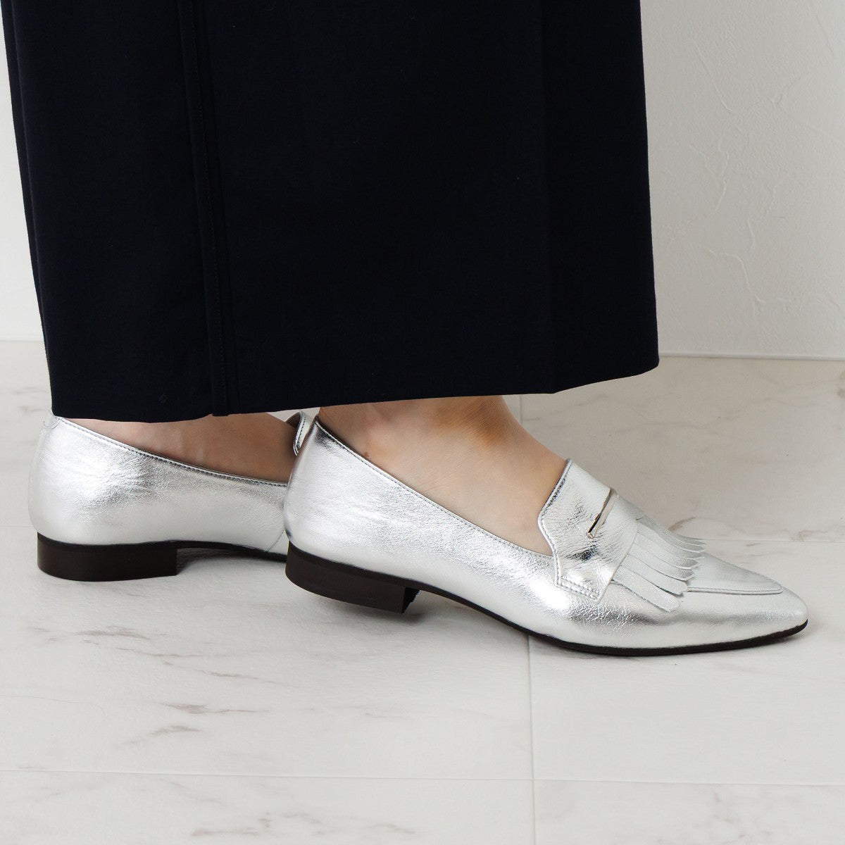 ★新品★ MANA 厚底キルトローファー 36 シルバー メヌエ Menue 厚底 コインローファー （1140シルバーPU） -靴