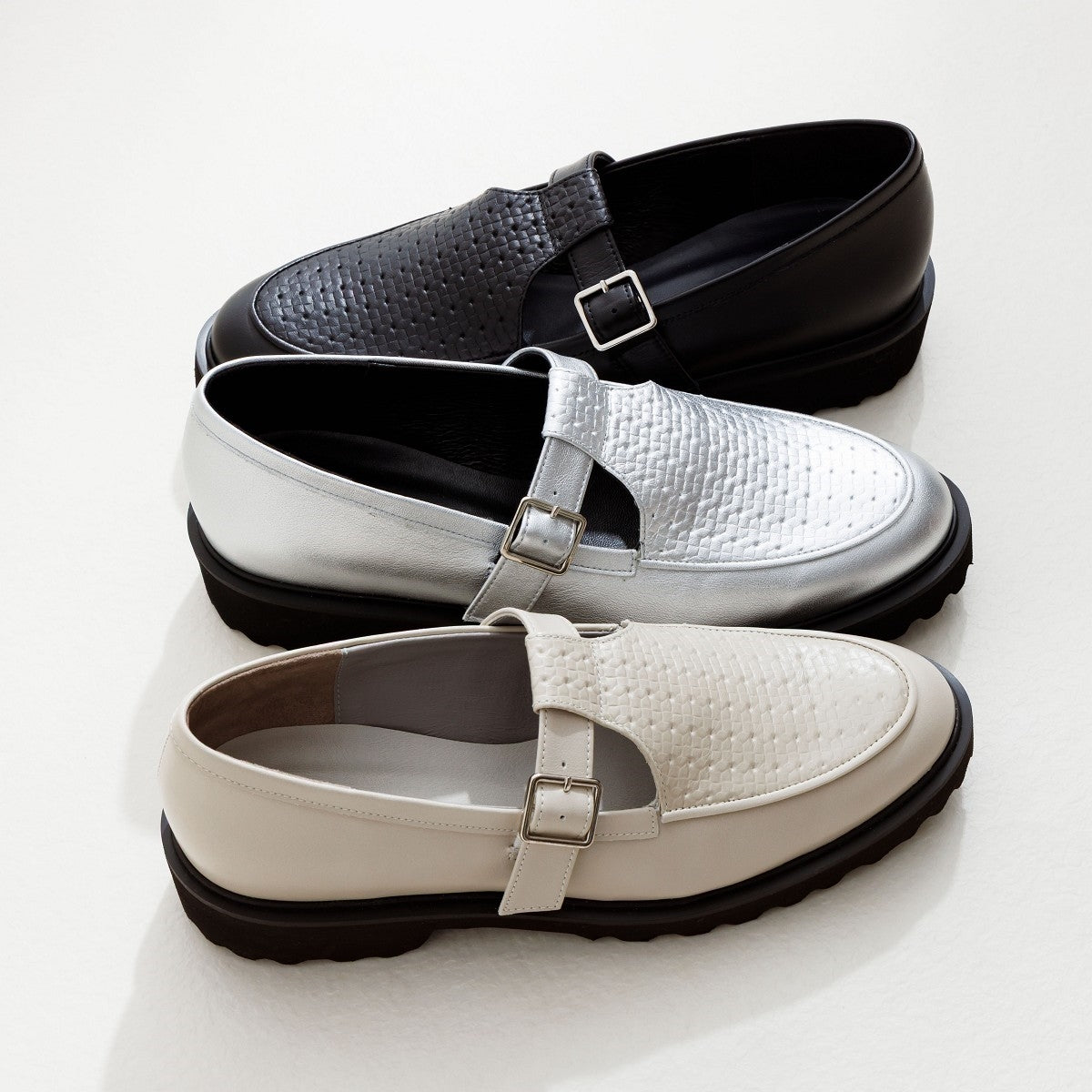 SALE】Tストラップローファー/651107