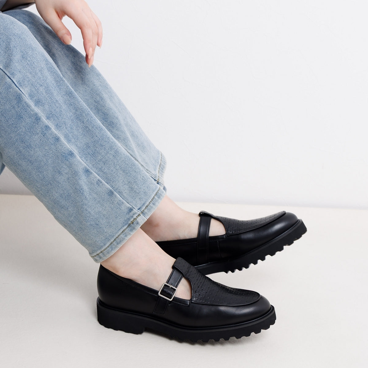 【SALE】Tストラップローファー/651107