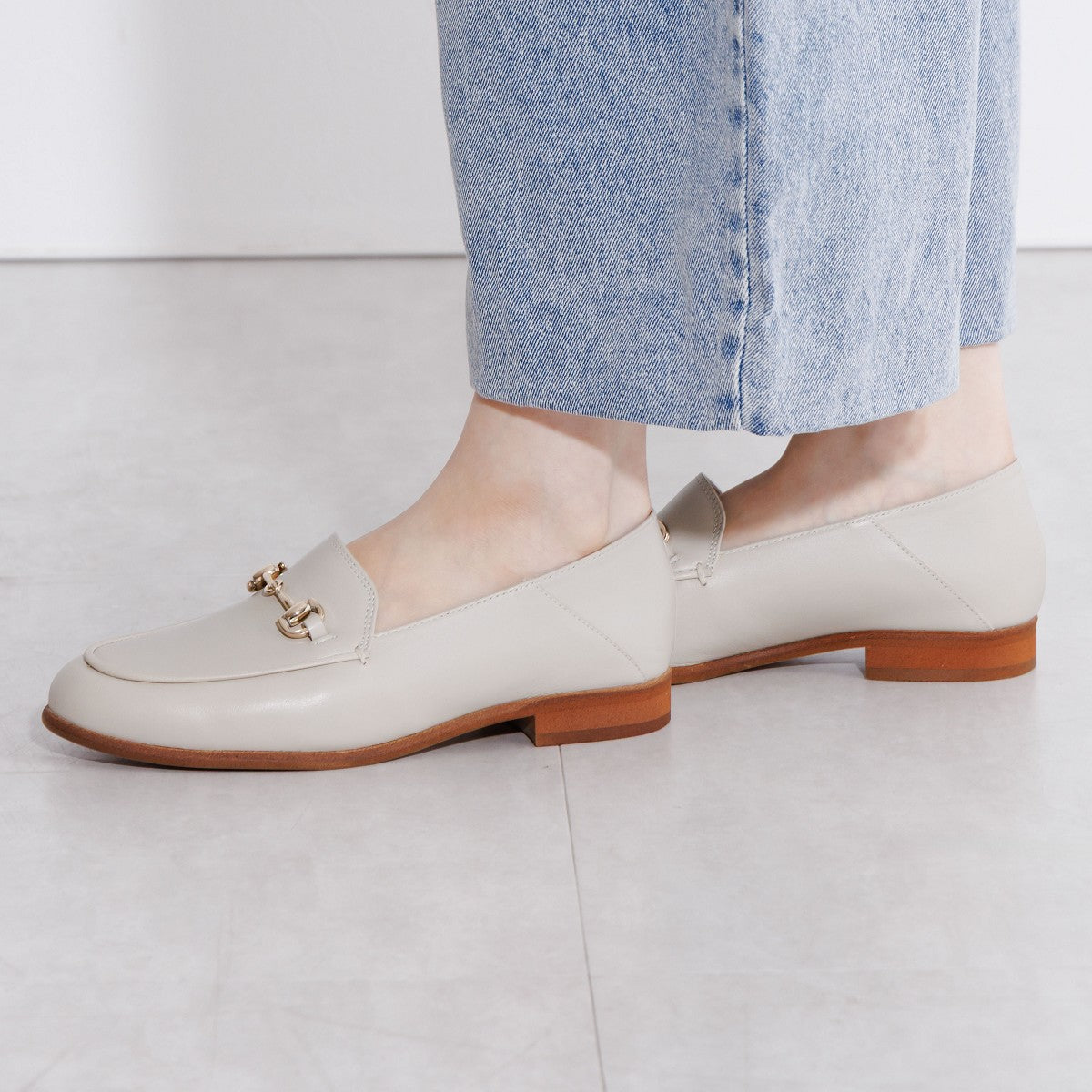 【26SS新色追加】バブーシュビットローファー/651304