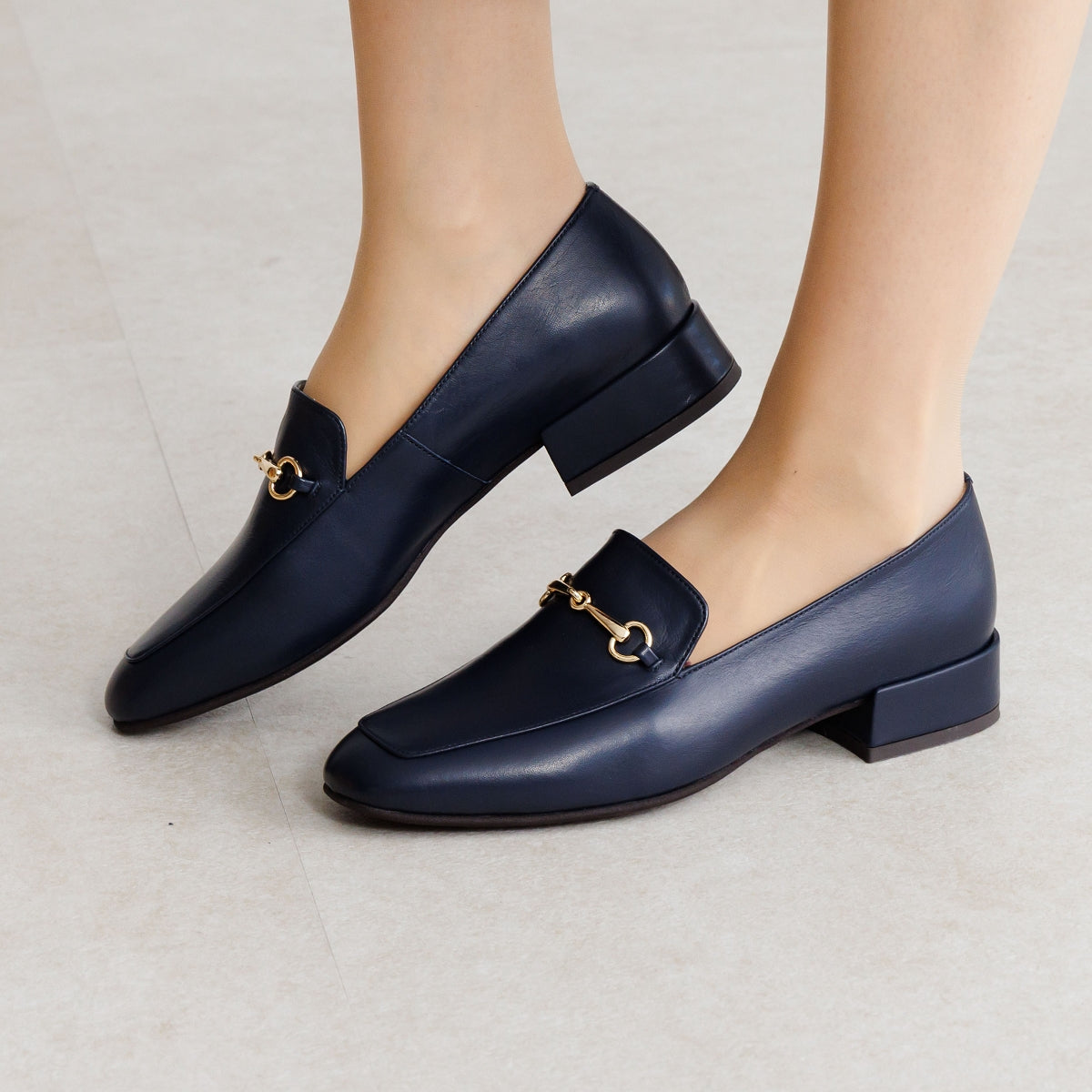 【26SS新色追加】スクエアトゥビットローファー/651315