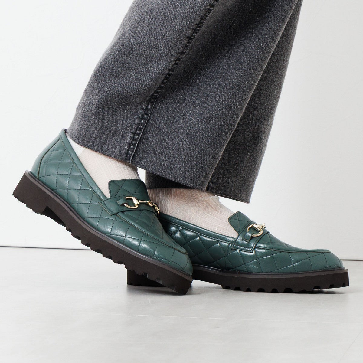 【25AW】トラックソールキルティングビットローファー/651324