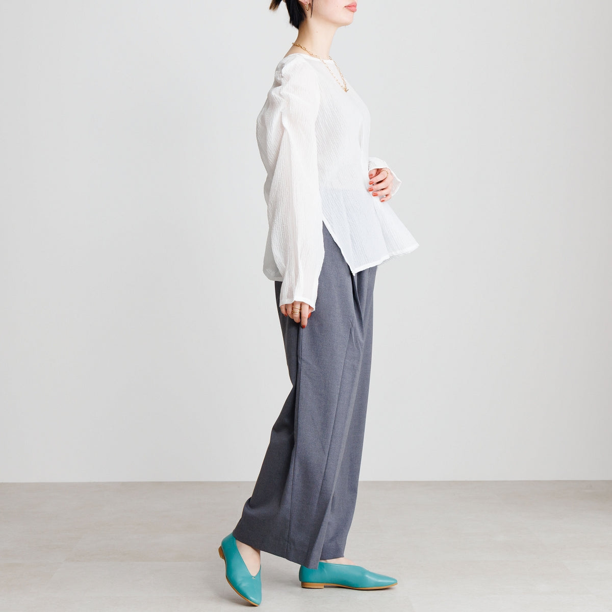 【26SS新色追加】メタルポイントフラットパンプス/651326