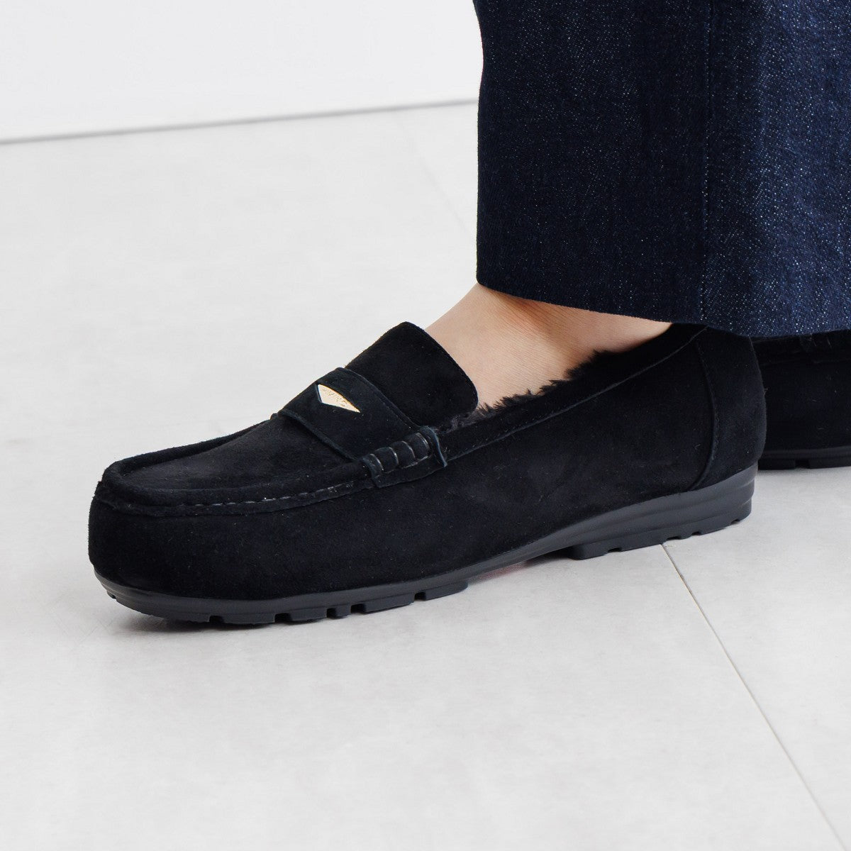 予約/11月中旬入荷予定》メタルポイントふわふわモカシン/651332