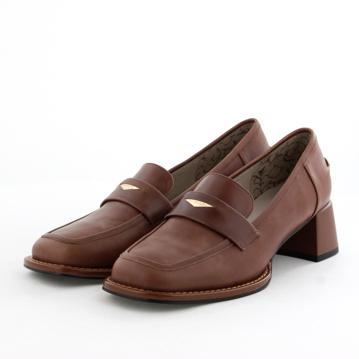 予約/11月中旬入荷予定》メタルポイントヒールローファー/651333