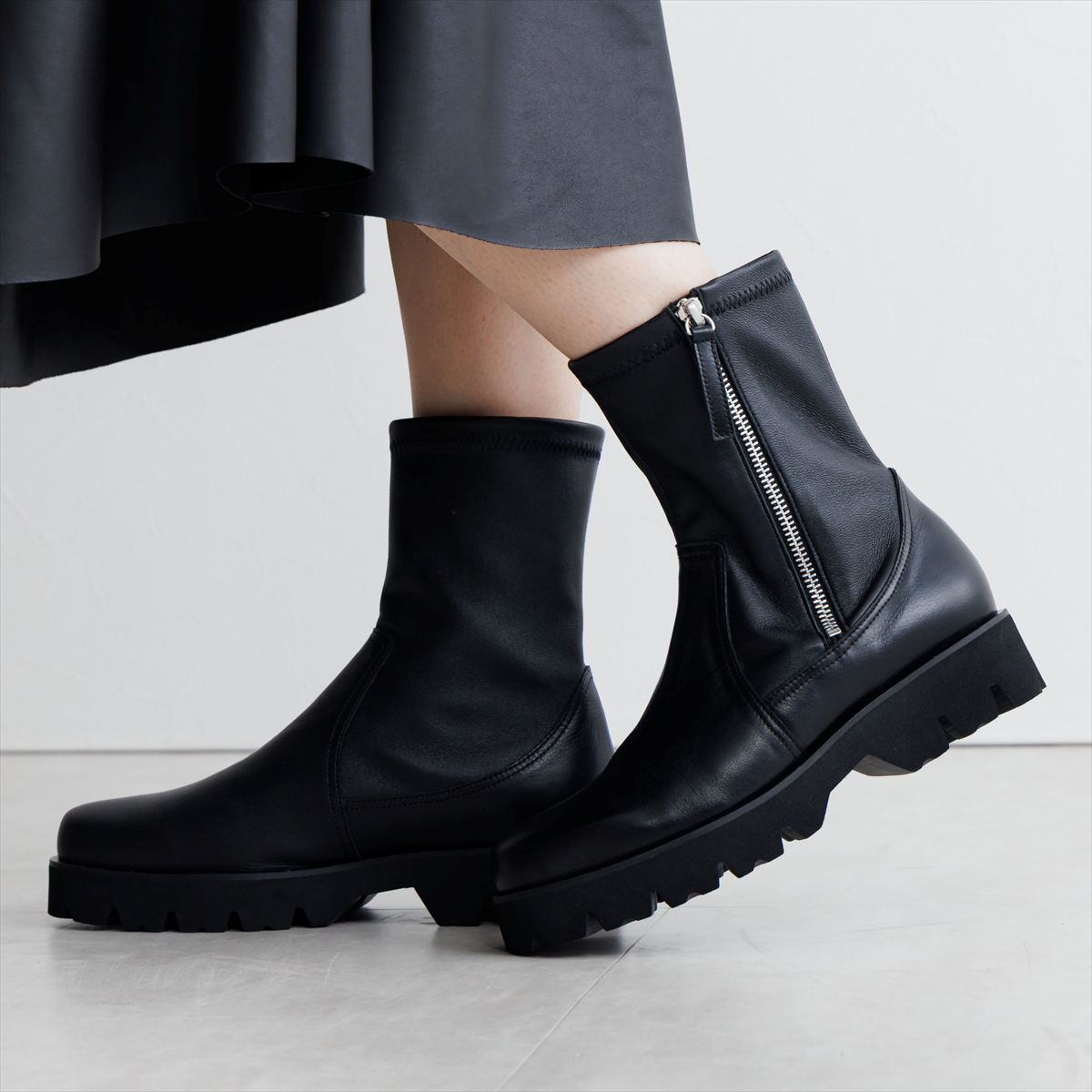 《予約/12月上旬入荷予定》トラックソールサイドジップストレッチブーツ/651403