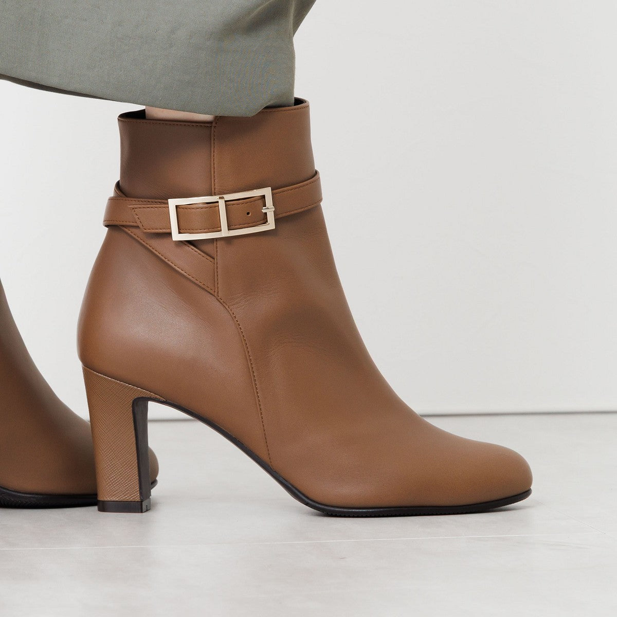 【25AW】サイドバックルヒールブーツ/651410