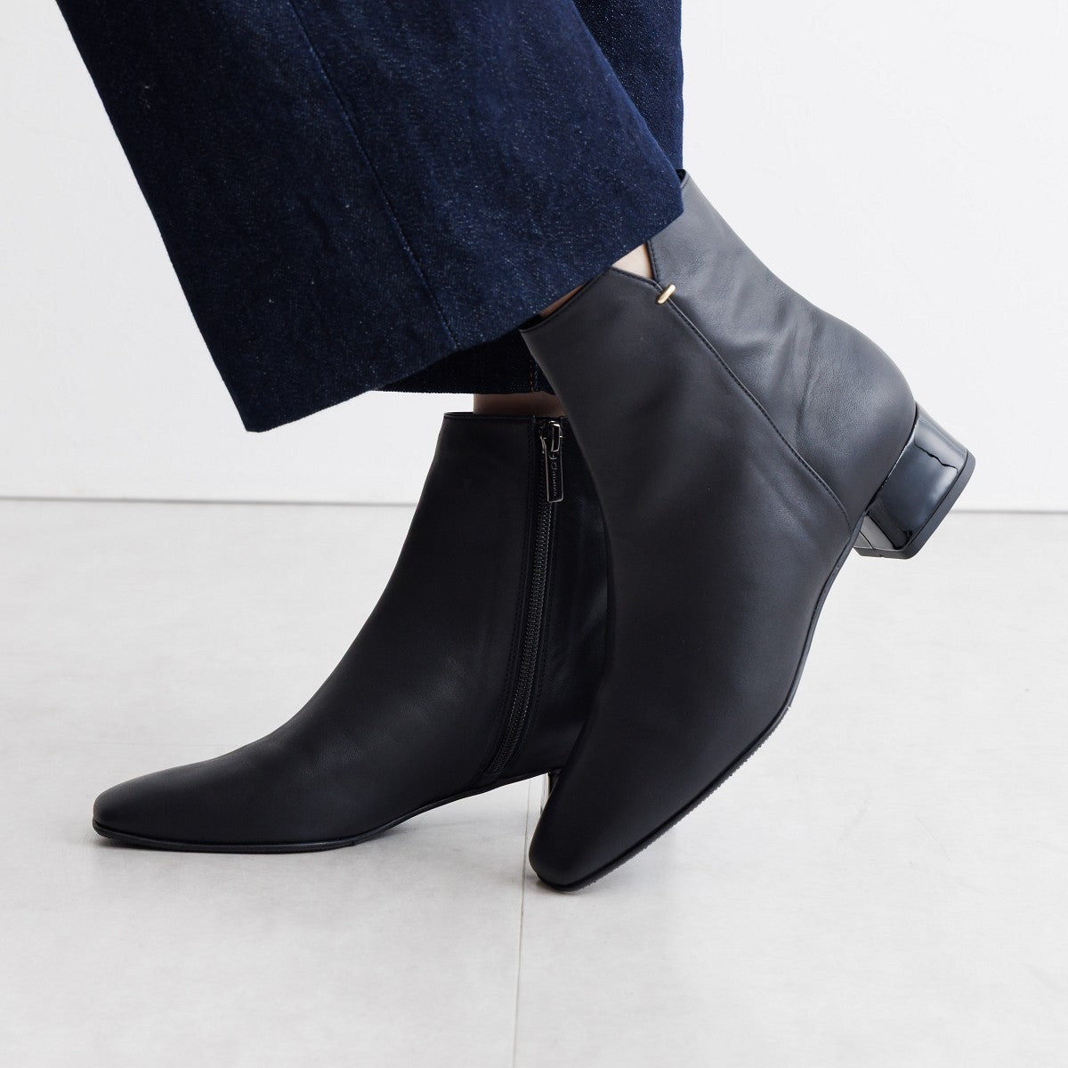 【25AW】サイドカットメタルポイントブーツ/651412