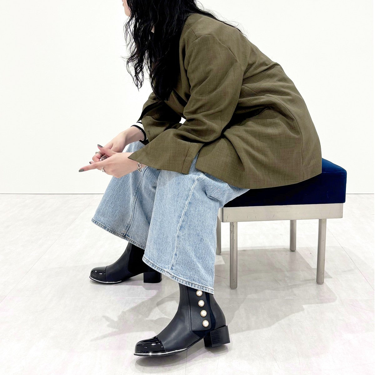 《予約/1月中旬入荷予定》【SALE】パールアクセントサイドゴアブーツ/651425