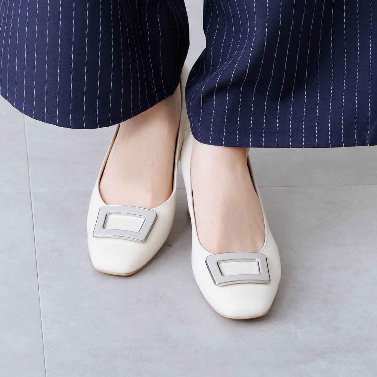 【SALE】スクエアバックルチャンキーヒールパンプス/753302